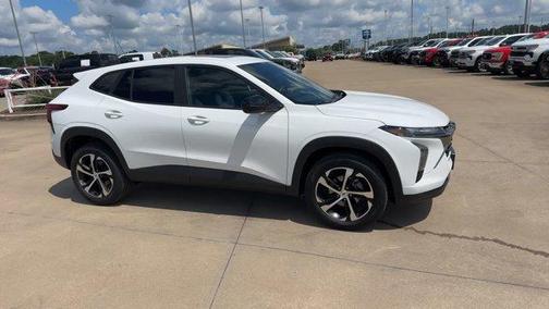 Summit White 2025 Chevrolet Trax 1RS