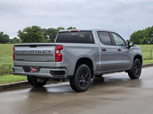 Sterling Gray Metallic 2026 Chevrolet Silverado 1500 Custom