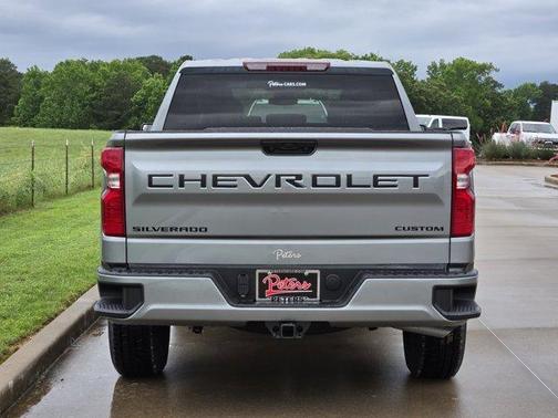 Sterling Gray Metallic 2026 Chevrolet Silverado 1500 Custom