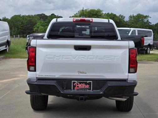 Summit White 2026 Chevrolet Colorado WT