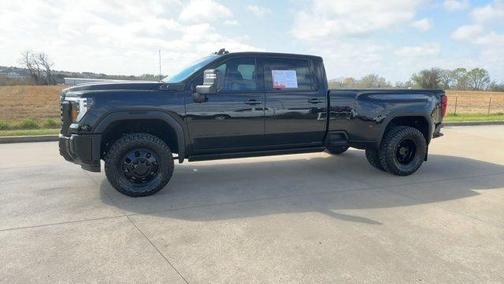 2025 GMC Sierra 3500 Denali