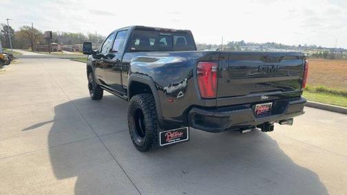 2025 GMC Sierra 3500 Denali