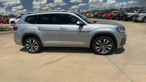 2022 Volkswagen Atlas 3.6L SEL Premium R-Line
