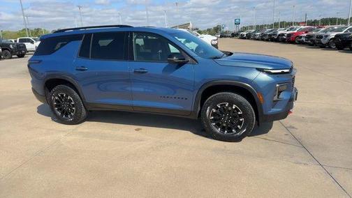 Lakeshore Blue Metallic 2025 Chevrolet Traverse Z71