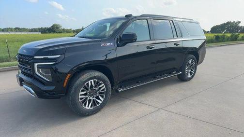 Black 2026 Chevrolet Suburban Z71