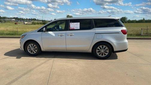 2019 Kia Sedona LX
