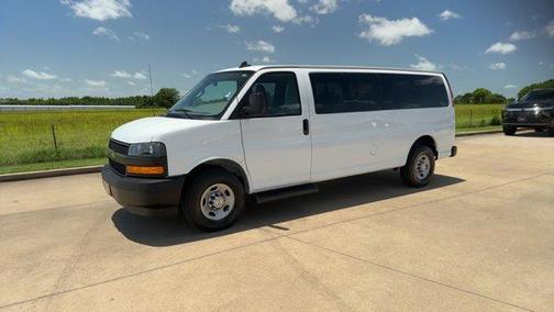 2022 Chevrolet Express 3500 LS