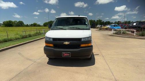 2022 Chevrolet Express 3500 LS
