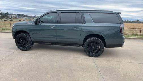 2026 Chevrolet Suburban Z71