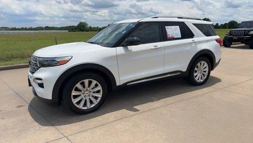 White Metallic 2022 Ford Explorer Limited