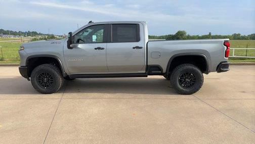 Sterling Gray Metallic 2026 Chevrolet Silverado 2500 ZR2