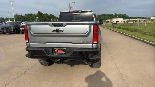 Sterling Gray Metallic 2026 Chevrolet Silverado 2500 ZR2