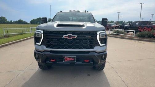 Sterling Gray Metallic 2026 Chevrolet Silverado 2500 ZR2