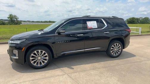 Mosaic Black Metallic 2023 Chevrolet Traverse Premier