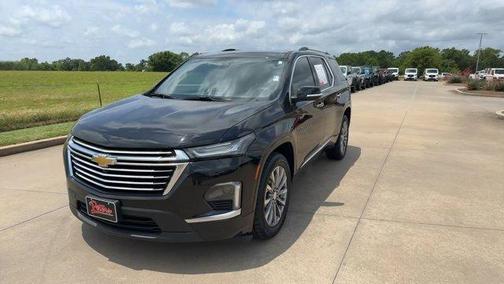 Mosaic Black Metallic 2023 Chevrolet Traverse Premier