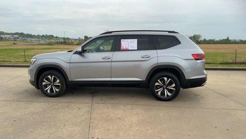 2024 Volkswagen Atlas 2.0T SE