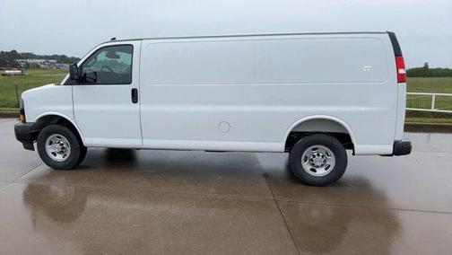 Summit White 2026 Chevrolet Express 2500 Work Van