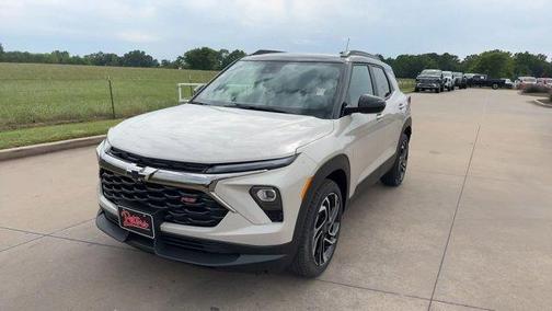 White Sand 2026 Chevrolet Trailblazer RS