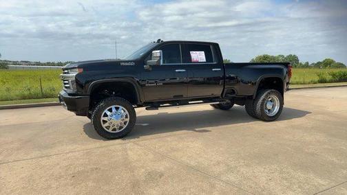 2023 Chevrolet Silverado 3500 High Country