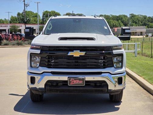 Summit White 2026 Chevrolet Silverado 3500 WT