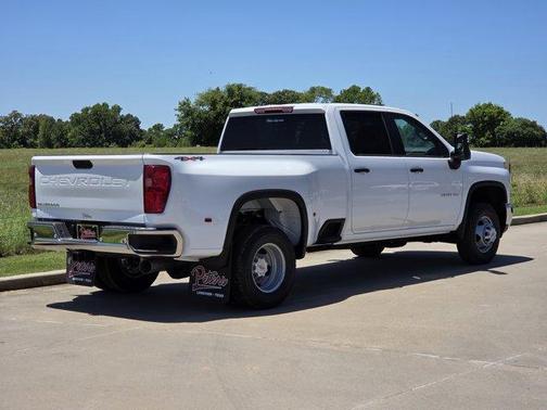 Summit White 2026 Chevrolet Silverado 3500 WT