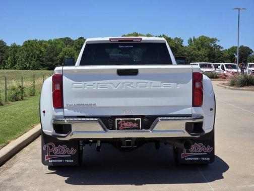 Summit White 2026 Chevrolet Silverado 3500 WT
