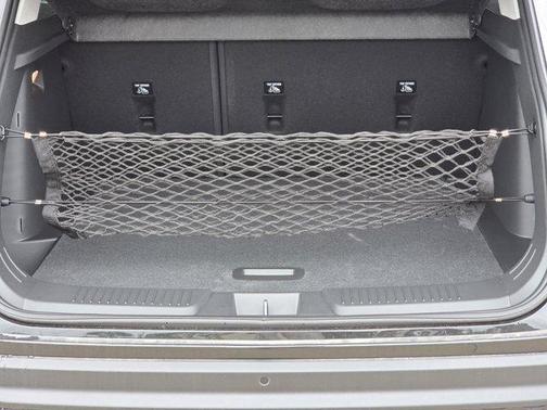 Mosaic Black Metallic 2026 Chevrolet Trax LT