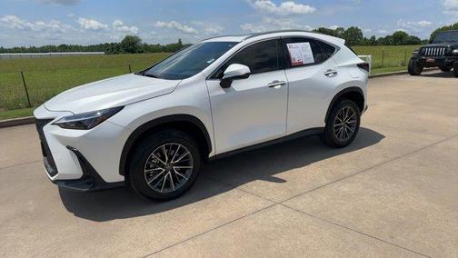 White Pearl 2025 Lexus NX 250 Premium