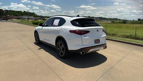2018 Alfa Romeo Stelvio Sport