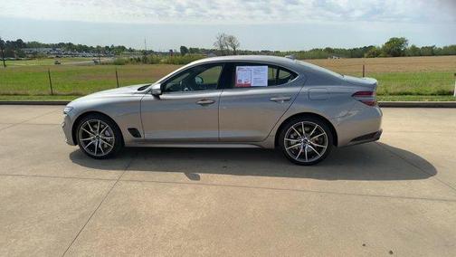 2024 Genesis G70 2.5T