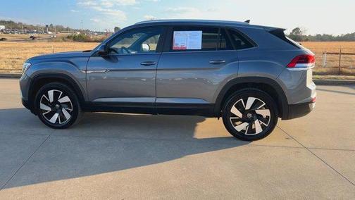 2025 Volkswagen Atlas Cross Sport 2.0T SE w/Technology