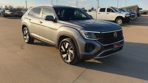 2025 Volkswagen Atlas Cross Sport 2.0T SE w/Technology