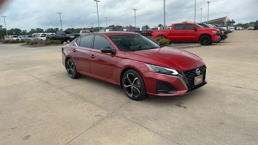 2024 Nissan Altima 2.5 SR