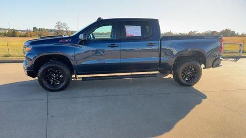 2022 Chevrolet Silverado 1500 Custom Trail Boss