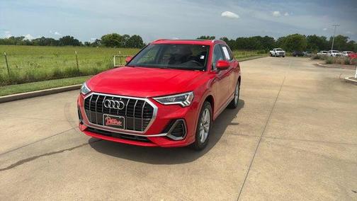 2023 Audi Q3 45 S line Premium