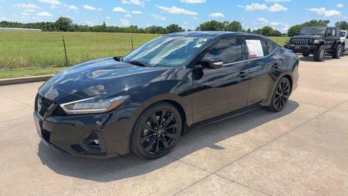 Black 2023 Nissan Maxima SR