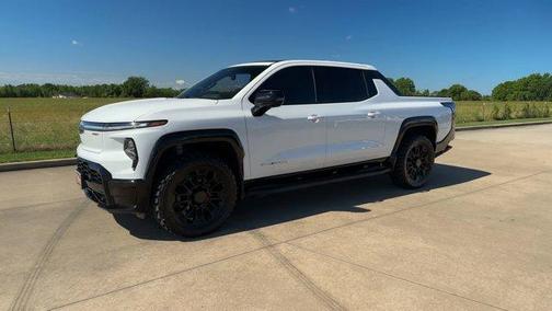 2024 Chevrolet Silverado EV RST