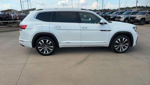 2023 Volkswagen Atlas 3.6L SEL Premium R-Line