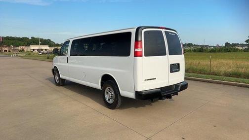 2022 Chevrolet Express 3500 LS