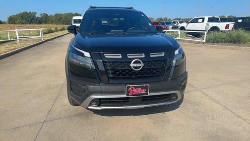 Black 2024 Nissan Pathfinder Rock Creek