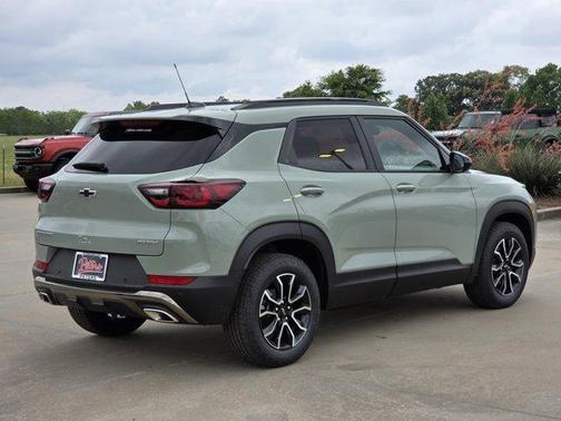 Green 2026 Chevrolet Trailblazer ACTIV