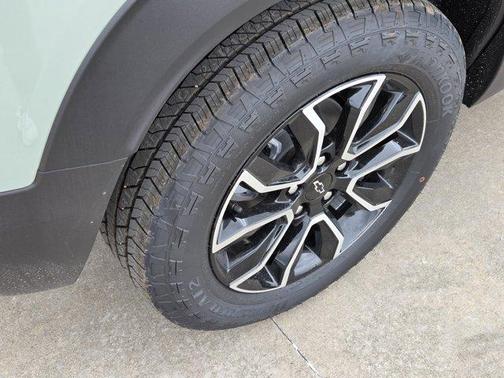 Green 2026 Chevrolet Trailblazer ACTIV