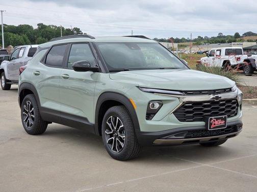 Green 2026 Chevrolet Trailblazer ACTIV