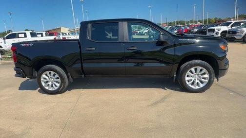2025 Chevrolet Silverado 1500 Custom