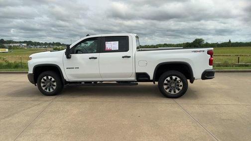 2024 Chevrolet Silverado 2500 Custom