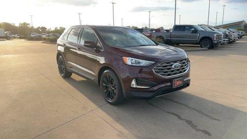 2021 Ford Edge Titanium