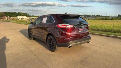 2021 Ford Edge Titanium