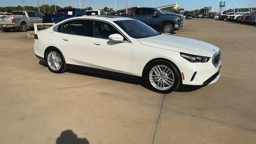 2024 BMW 530 i