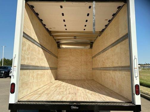 2024 Chevrolet Express 3500 