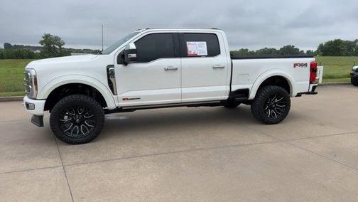White Metallic 2024 Ford F-250 Platinum